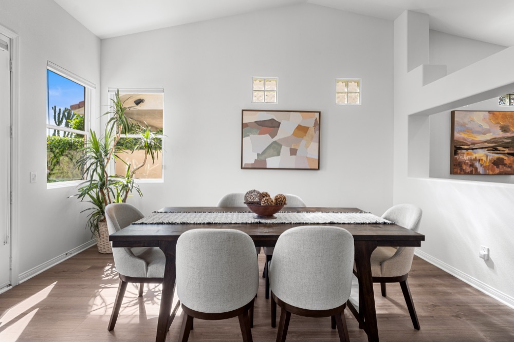 Dining room with vaulted ceiling